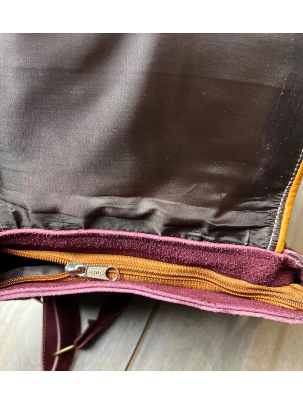 Lema Aparina Embroidered Suede Purse - Picture 10 of 13